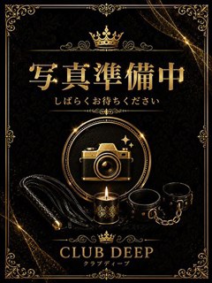 �肱